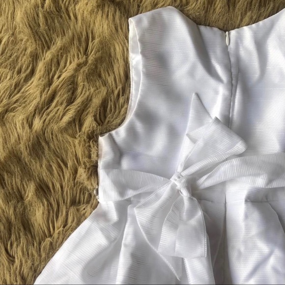 2/$30⭐️ White Party Dress Girls 6x - Picture 4 of 5